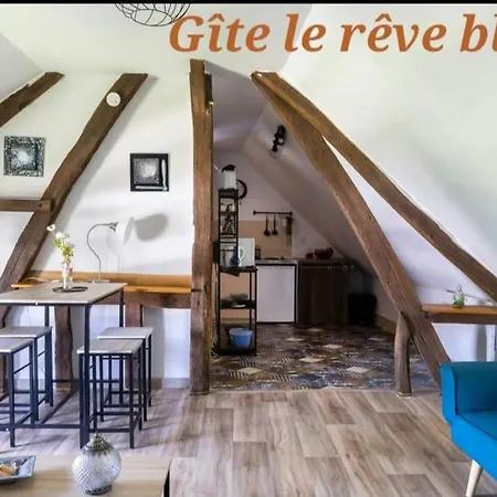 Апартаменты Les De L'herperie Blicourt
